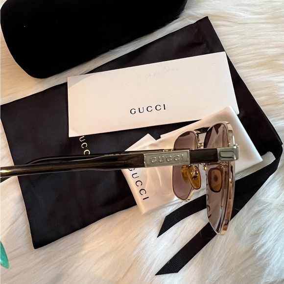 Gucci Unisex Gold Sunglasses